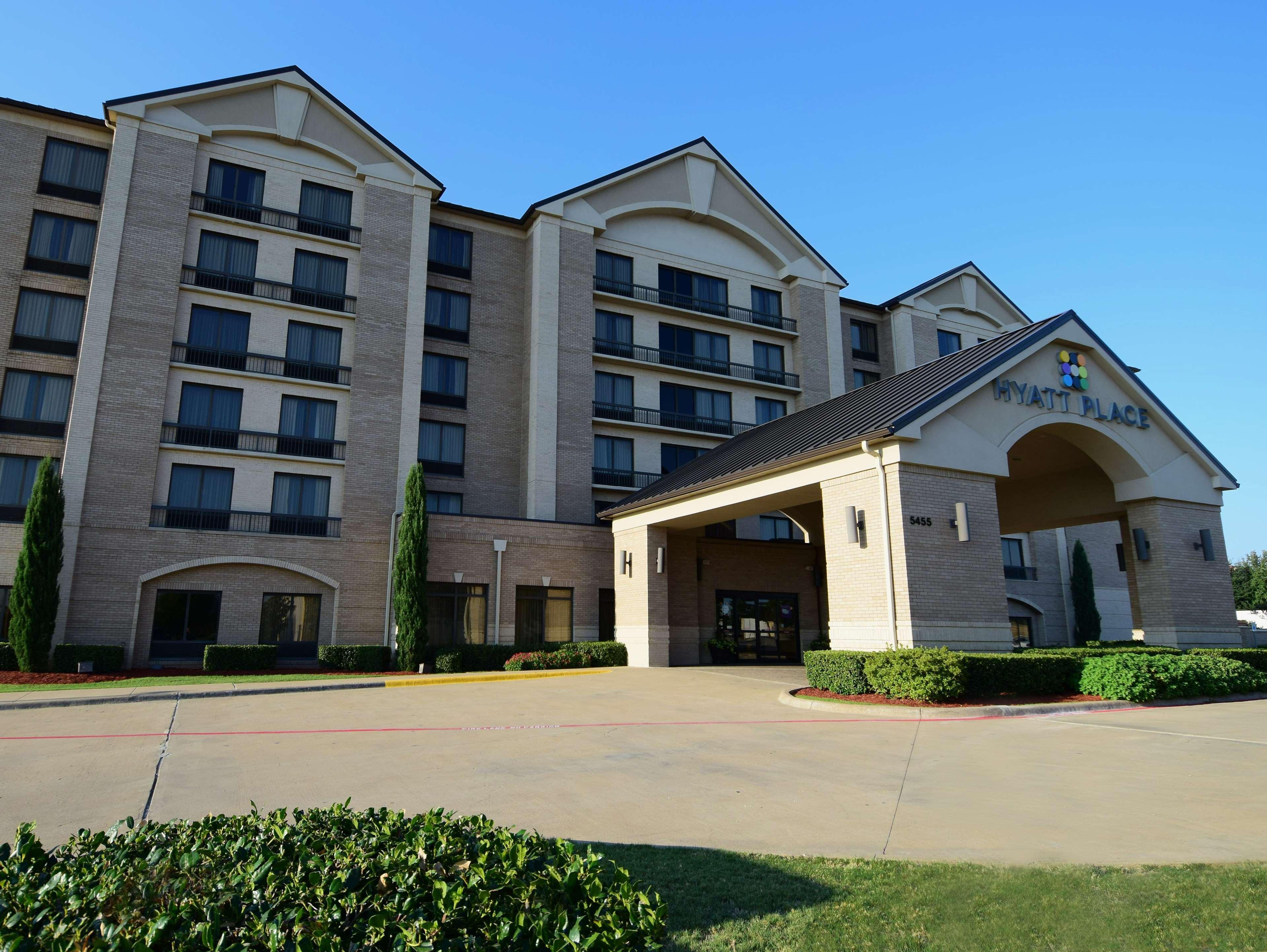 Wyndham Garden Kansas City Airport Exterior photo