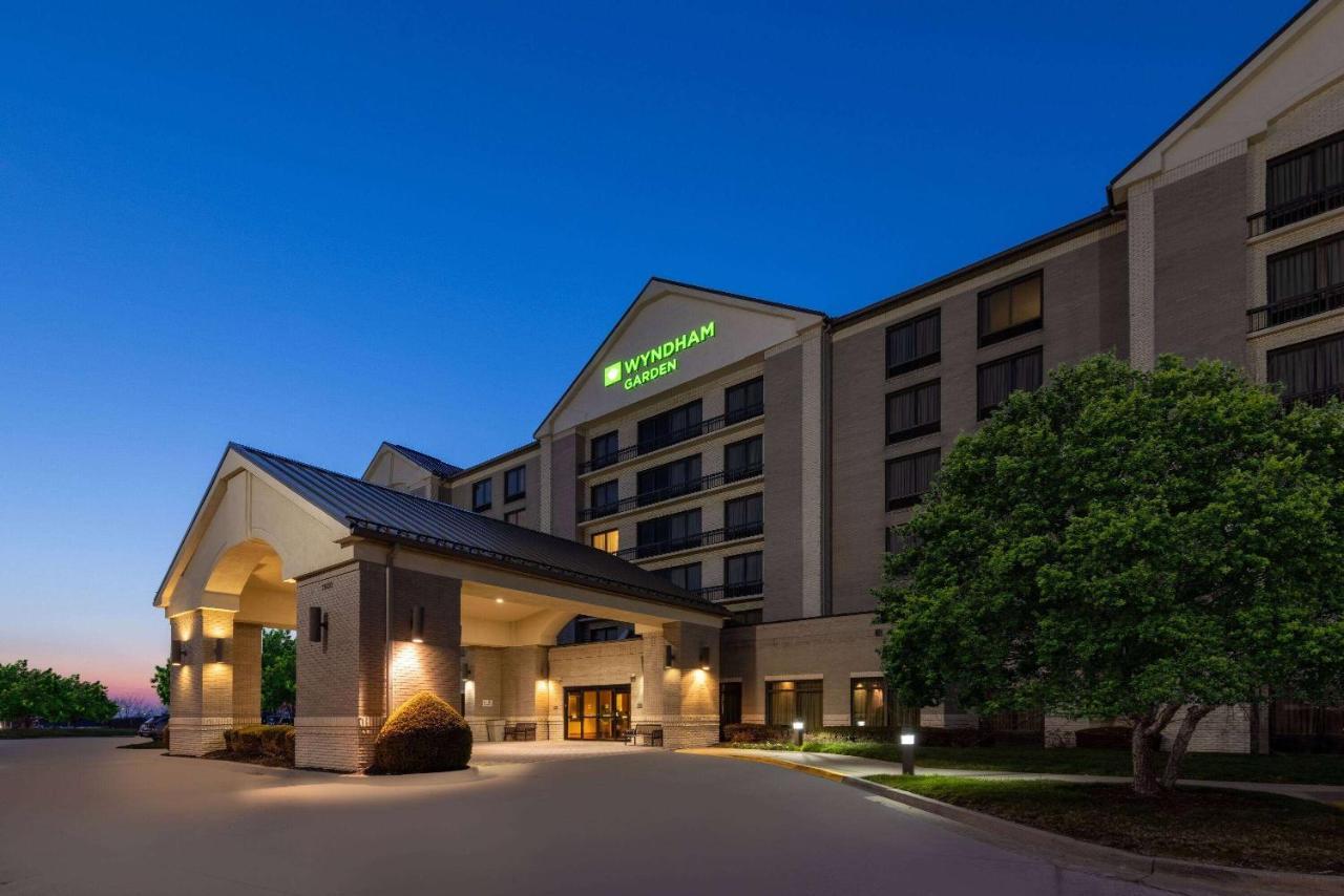 Wyndham Garden Kansas City Airport Exterior photo